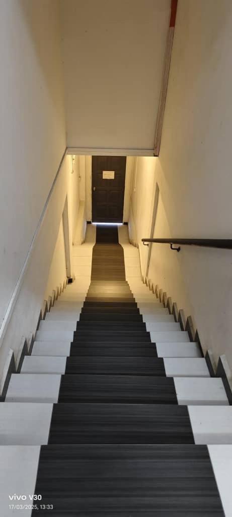 Ulfah Hotel Мерсінг Екстер'єр фото